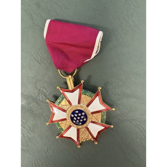 Legion of Merit Replica Medal | United States Military Decoration order badge - Picture 4 of 9